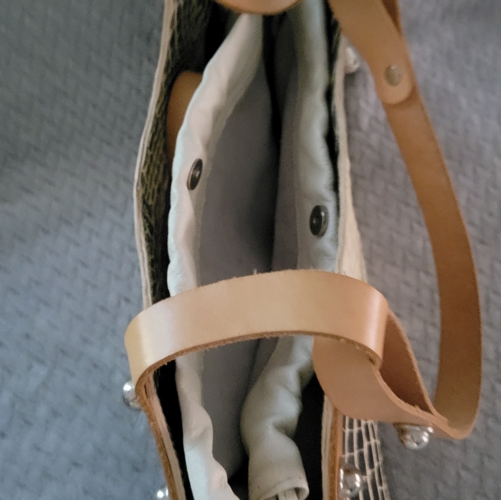 Handbag - Picture 2 of 4